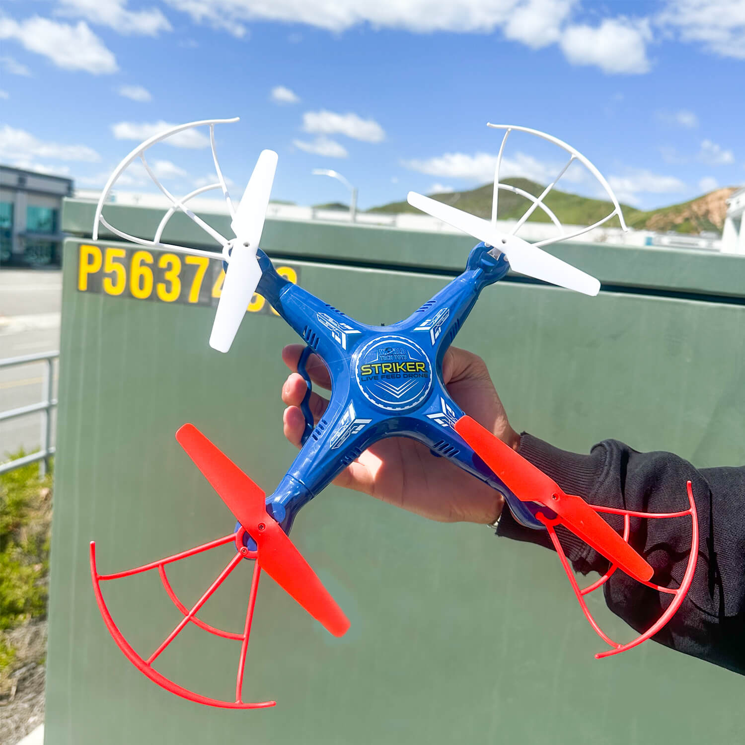 Drone espía Striker con transmisión en vivo, cuadricóptero RC
