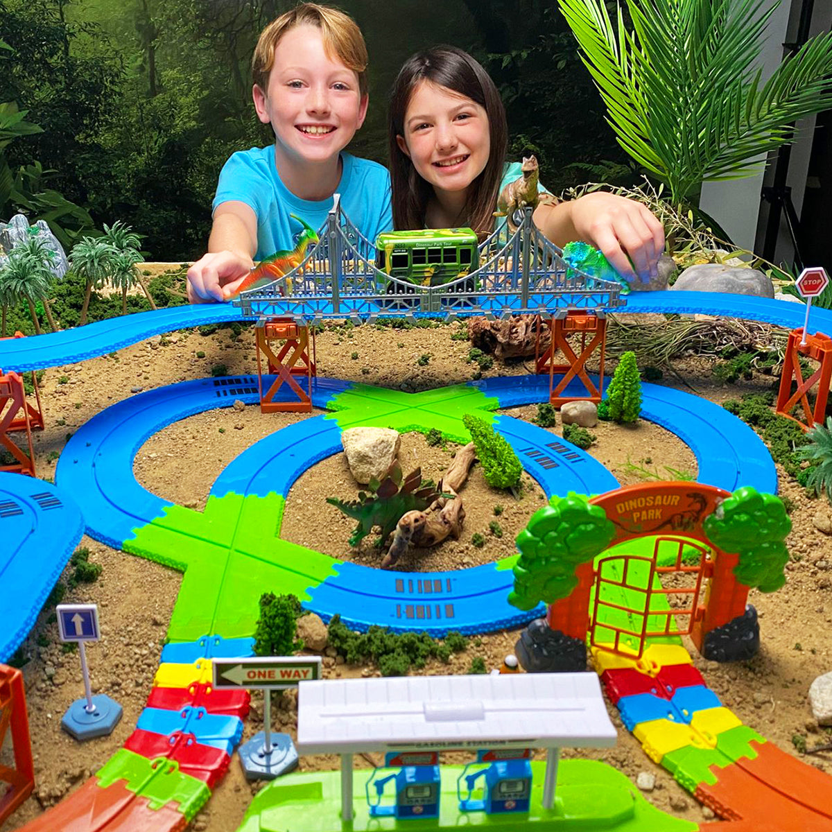 Intelli Bus Dino Safari Galaxy Flex-Track (115 Piece)