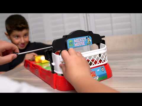 Juego de fútbol de Mickey Mouse